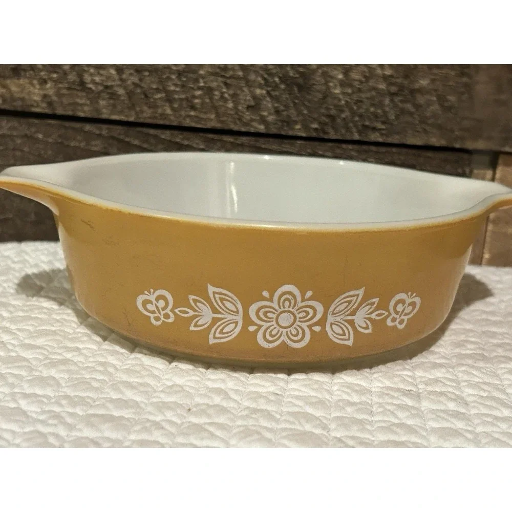 Vintage Pyrex Butterfly Gold Casserole Dish 500 ml. 471-B Cinderella No Lid Bowl